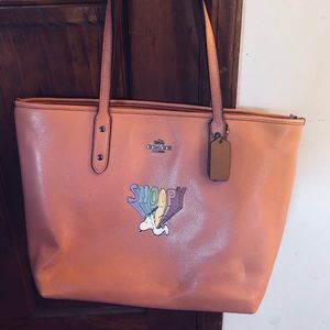 Nwt coach snoopy peanuts